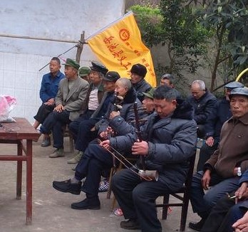 为义工伴奏