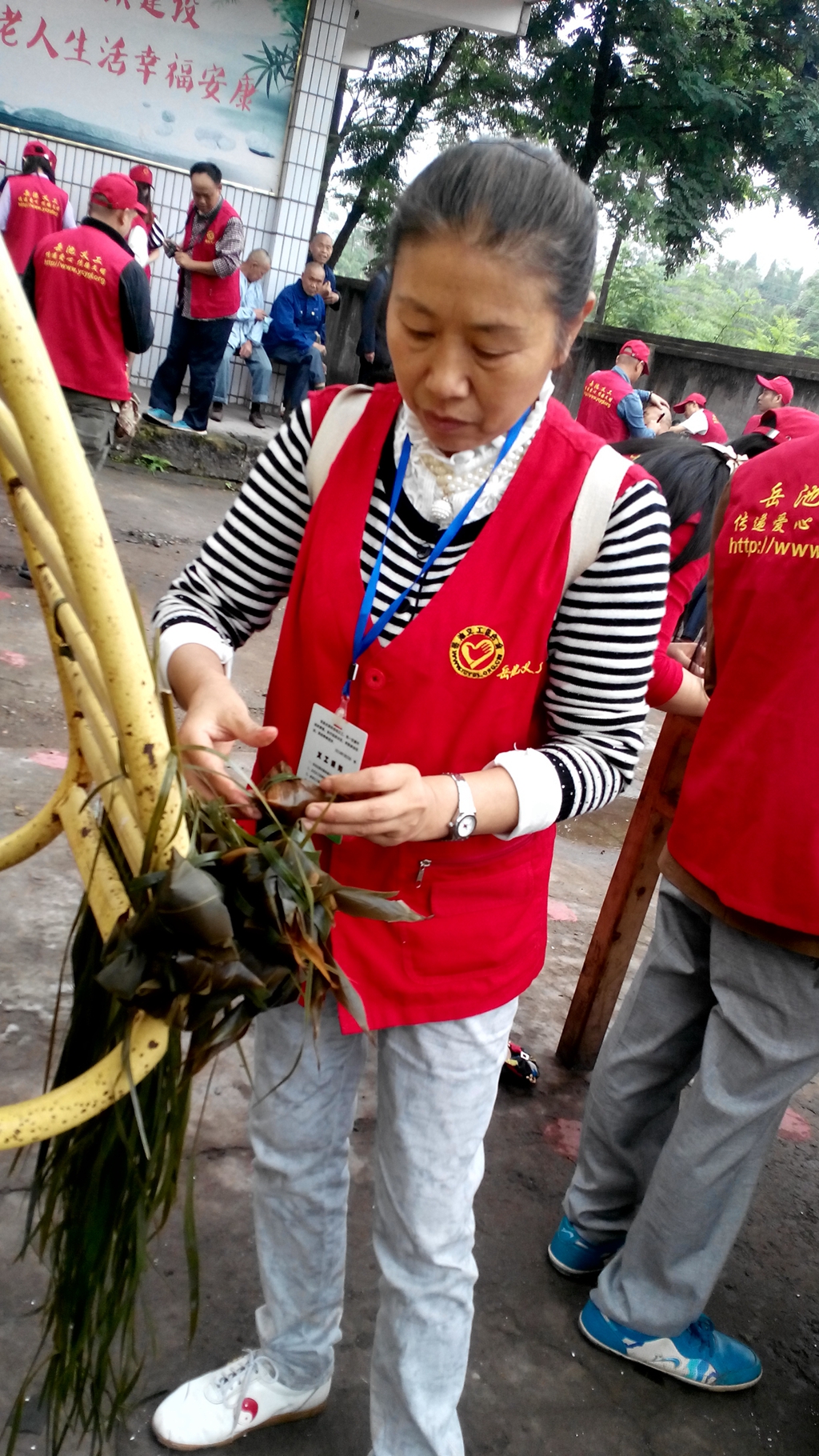 2015613103806_副本_副本.jpg